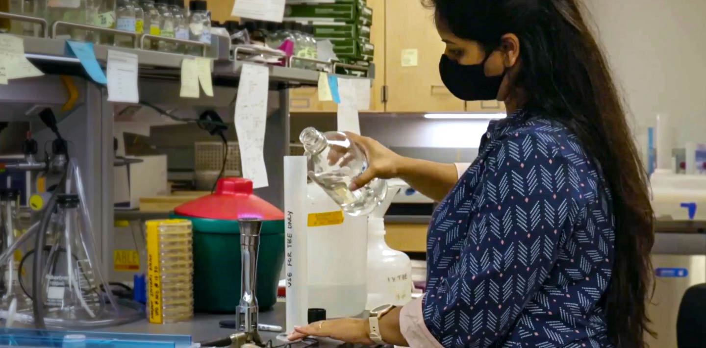 Student working in lab of leading research university