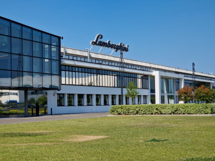 Lamborghini factory 