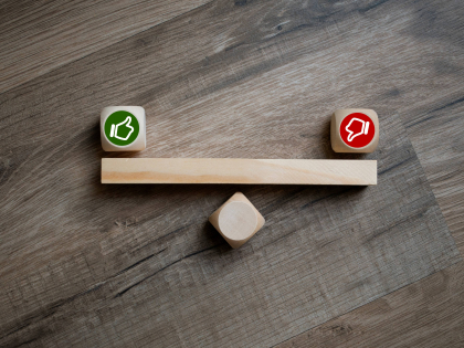 Illustration of a positive and negative measurement.